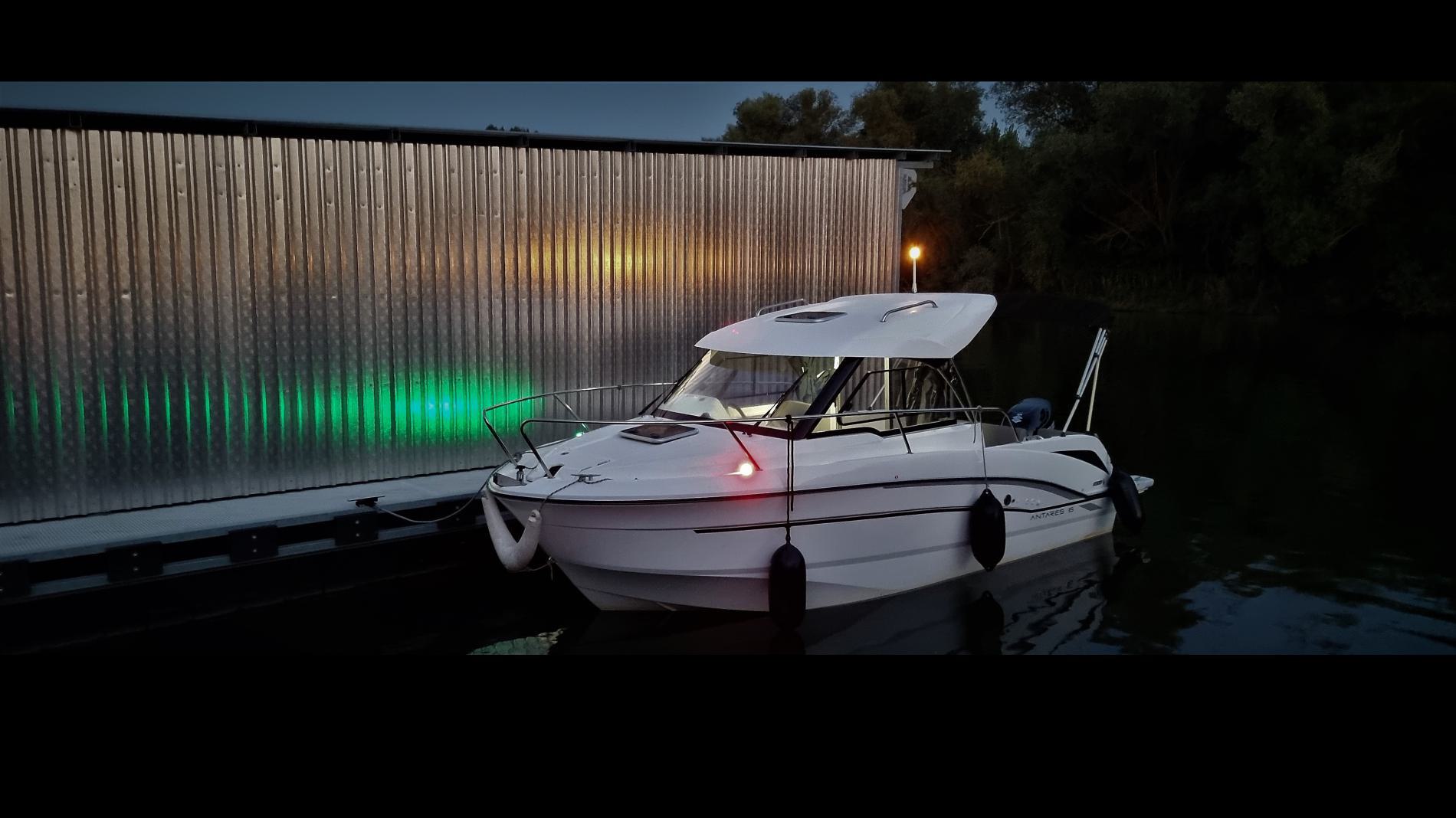 Foto von Beneteau Antares 6 Frosti