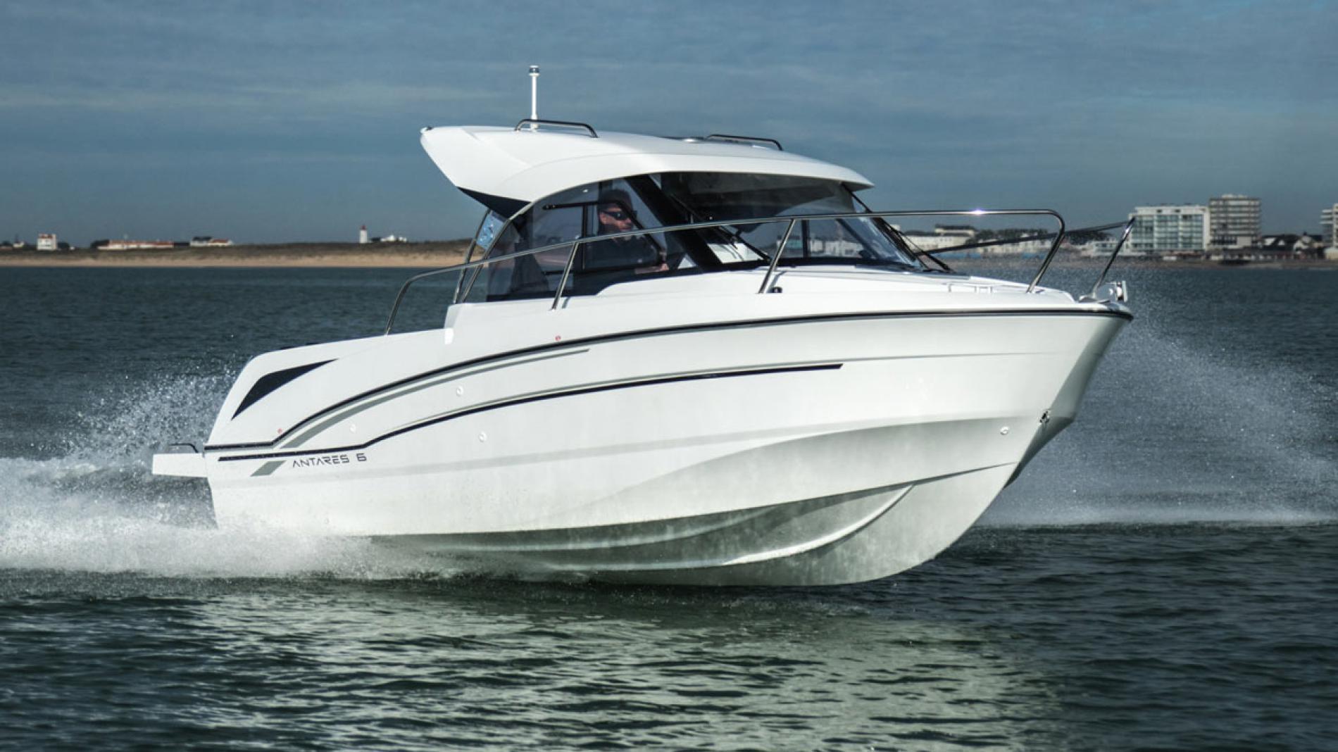 Foto von Beneteau Antares 6 Frosti